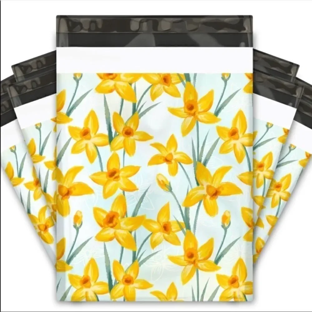 Poly Mailers MIx 6x9 10x13 14.5x19 30 pieces insert cards 30 stickers